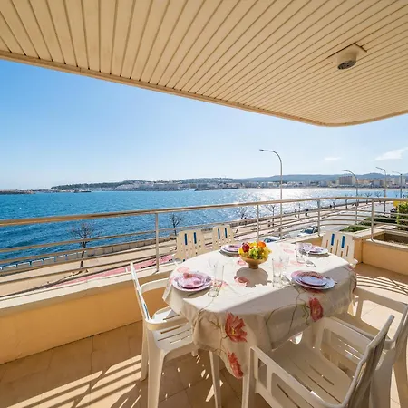 Apartment In L Escala By Platja De Riells *
